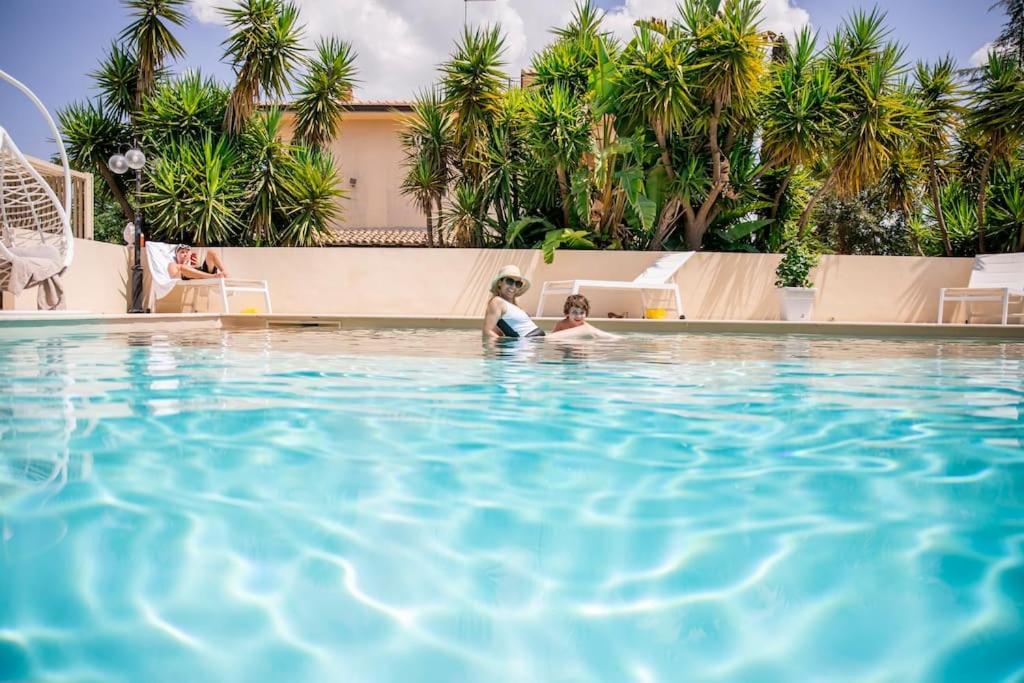 Villa Laoconte Piscina, Jacuzzi E Biliardo Canicatti Exterior photo